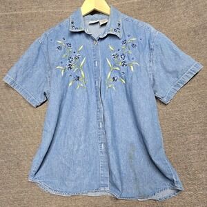 Coastal Grandma Blue Denim Floral Embroidered‎ Short Sleeve Button Down Shirt PL